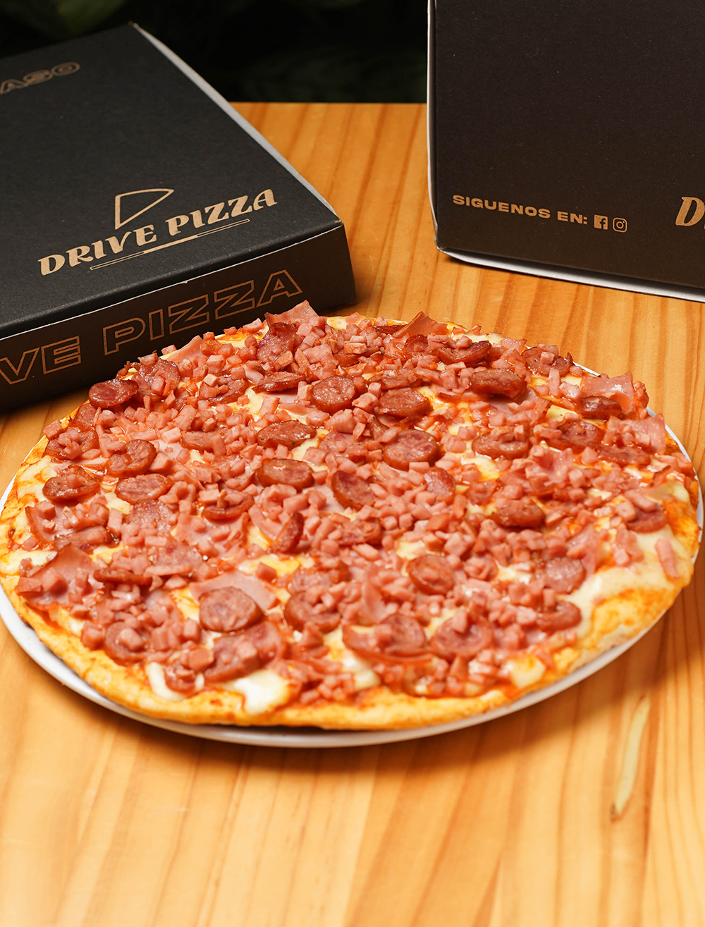 Pizza Tres Carnes 